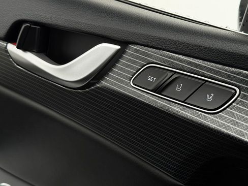 Used 2024 Hyundai Palisade Limited image 34