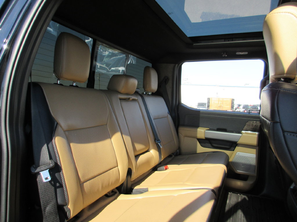 Used 2025 Ford F250 Lariat w/ Lariat Ultimate Package AWD/4WD image 28
