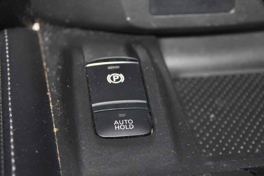 Used 2019 Nissan Rogue Sport SL w/ Premium Package FWD image 45