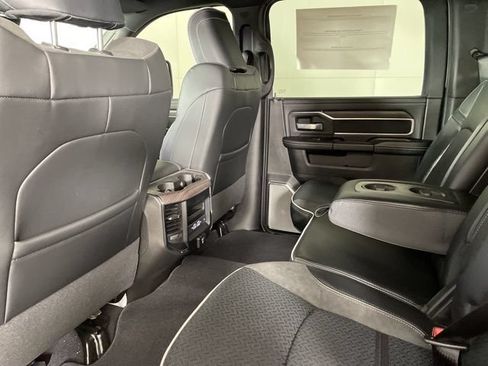 New 2026 RAM 2500 Laramie AWD/4WD image 39