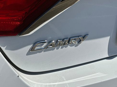 Used 2016 Toyota Camry SE image 49