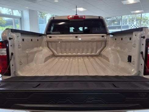 New 2026 GMC Canyon Elevation w/ Convenience Package RWD image 9
