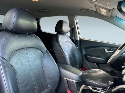Used 2012 Hyundai Tucson Limited FWD image 29