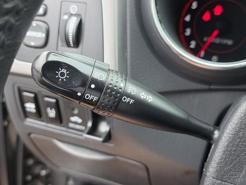 Used 2008 Toyota Matrix XR FWD image 19