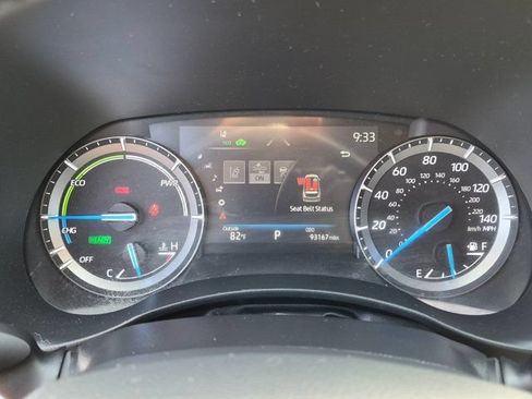 Used 2021 Toyota Highlander XLE AWD/4WD image 25
