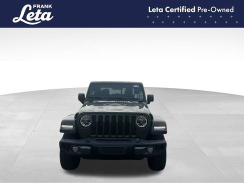 Used 2021 Jeep Gladiator Sport AWD/4WD image 9