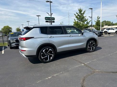 Used 2024 Mitsubishi Outlander SE AWD/4WD image 7
