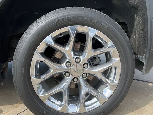 Used 2020 GMC Sierra 1500 Elevation w/ Elevation Value Package RWD image 10