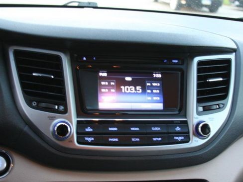Used 2016 Hyundai Tucson Sport AWD/4WD image 38