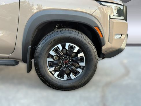 Used 2023 Nissan Frontier PRO-4X w/ Pro Convenience Package AWD/4WD image 15