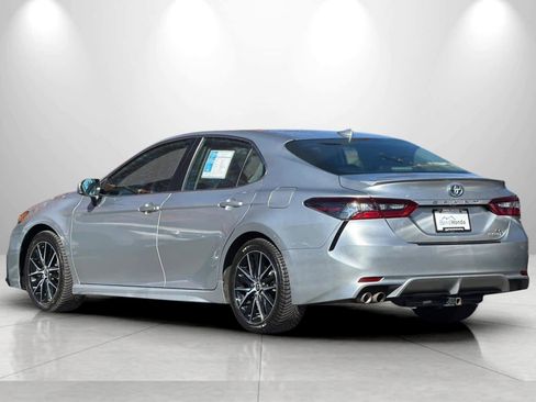 Used 2023 Toyota Camry SE w/ Cold Weather Package image 6