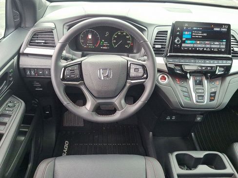 Used 2025 Honda Odyssey Sport-L image 12