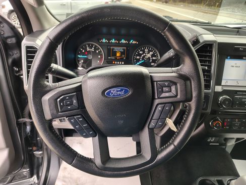 Used 2018 Ford F150 XLT w/ Equipment Group 302A Luxury image 23