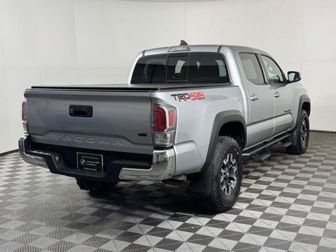 Used 2022 Toyota Tacoma TRD Off-Road AWD/4WD image 10