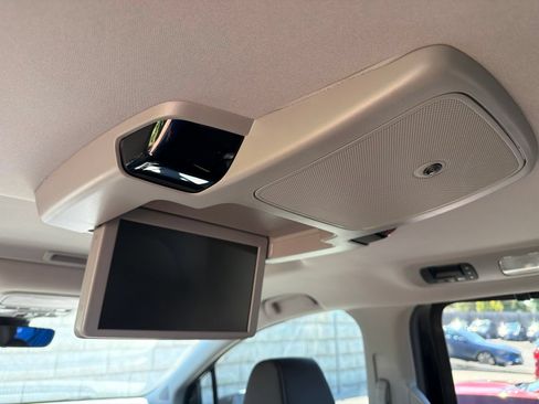 Used 2023 Honda Odyssey Touring image 10