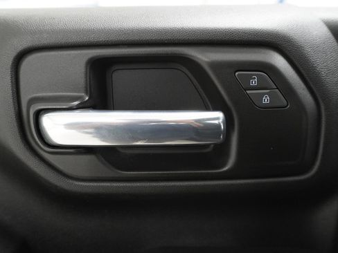 Used 2023 Chevrolet Silverado 1500 Custom RWD image 12