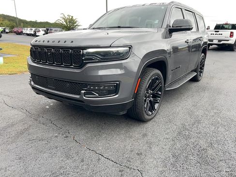 Used 2023 Jeep Wagoneer Series II w/ Convenience Group I image 1