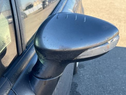 Used 2015 Ford Fiesta SE image 21