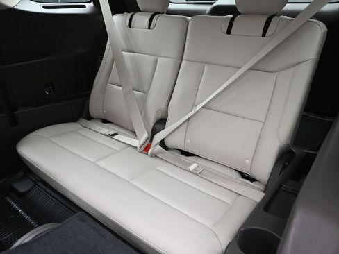 Certified 2023 Ford Explorer Platinum AWD/4WD image 21