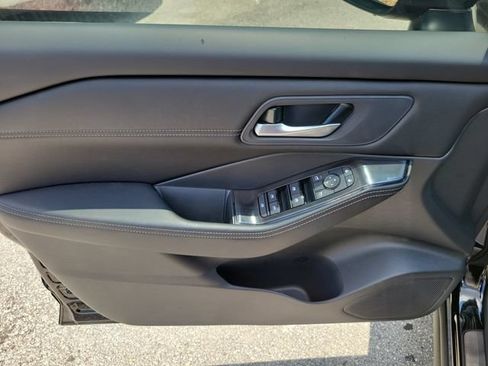 New 2026 Nissan Rogue Dark Armor AWD/4WD image 18