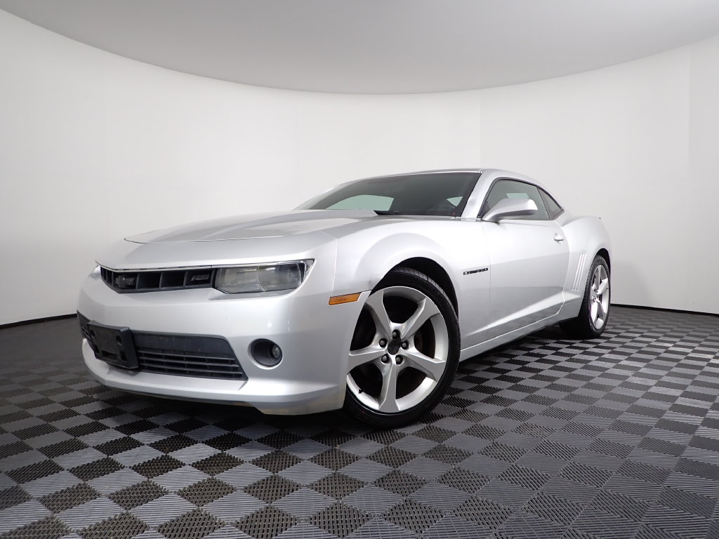 Used 2015 Chevrolet Camaro LT w/ RS Package RWD image 2