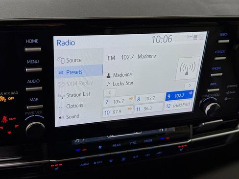 Certified 2024 Toyota Sienna XLE image 7