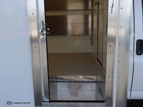 New 2026 Chevrolet Express 3500 w/ Power Convenience Package image 23