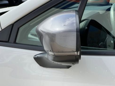 Used 2024 Subaru Crosstrek 2.0i Premium image 35