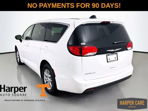 New 2026 Chrysler Voyager LX FWD image 9