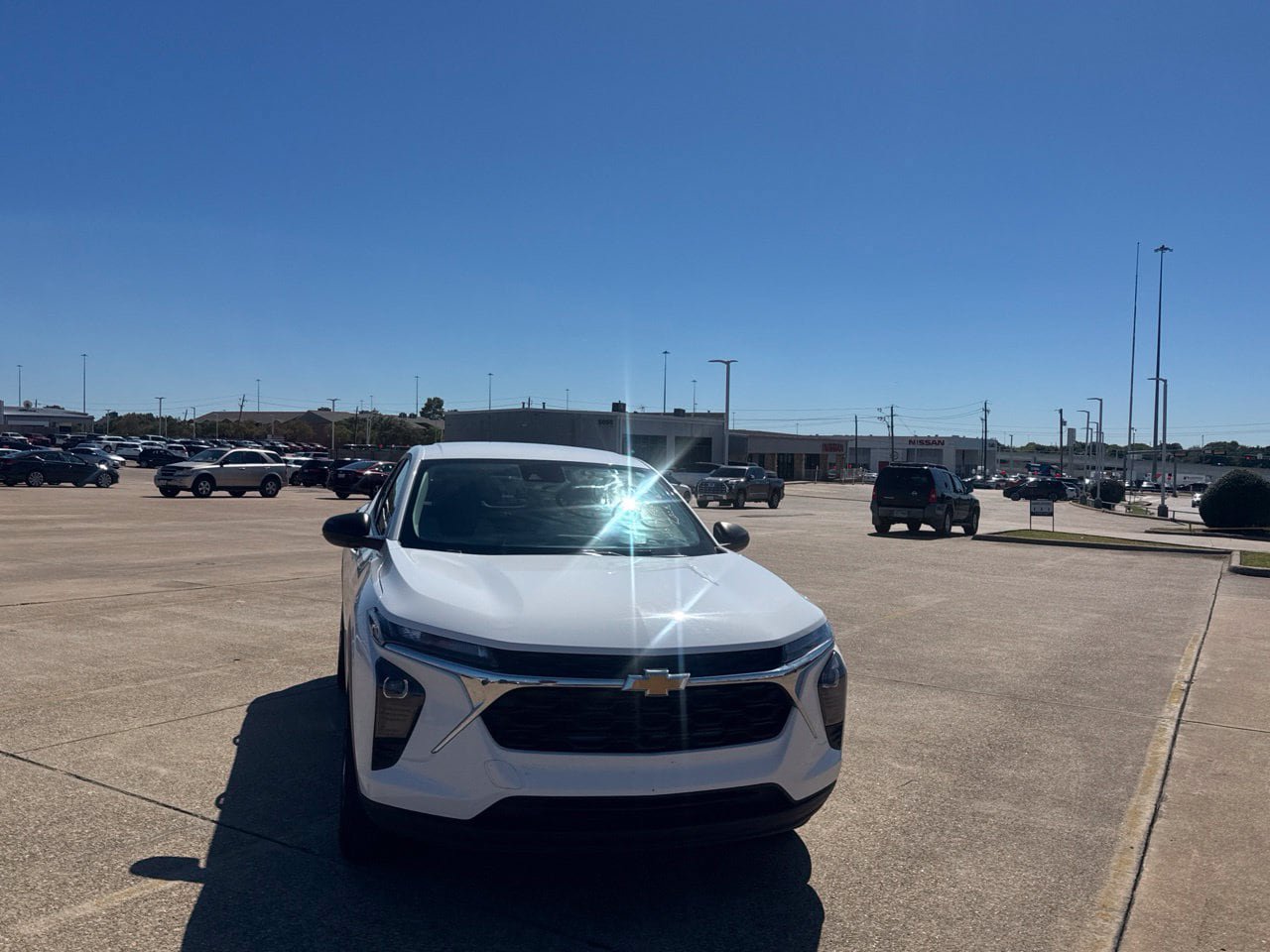 Used 2025 Chevrolet Trax LS FWD image 4