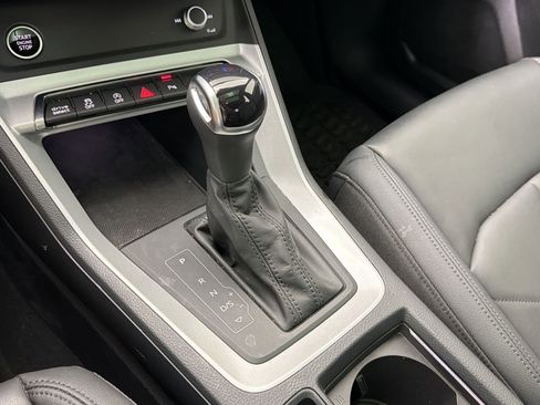 Used 2023 Audi Q3 2.0T Premium w/ Convenience Package image 19