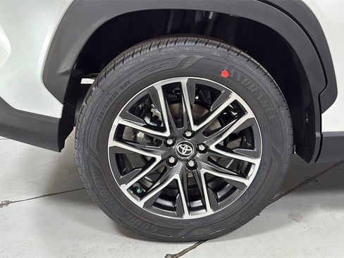 New 2026 Toyota Corolla Cross XLE image 22