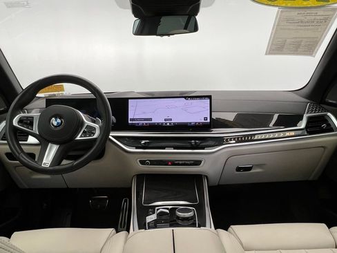 Certified 2025 BMW X5 xDrive40i w/ M Sport Package image 10