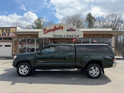 Used 2012 Toyota Tacoma 4x4 Double Cab w/ TRD Sport Upgrade Pkg image 1