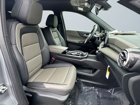Used 2026 Chevrolet Equinox LT w/ Convenience Package II FWD image 15