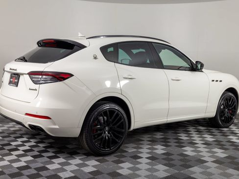 Used 2021 Maserati Levante S AWD/4WD image 8