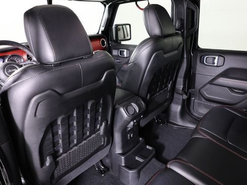 Used 2021 Jeep Wrangler Unlimited Rubicon AWD/4WD image 47