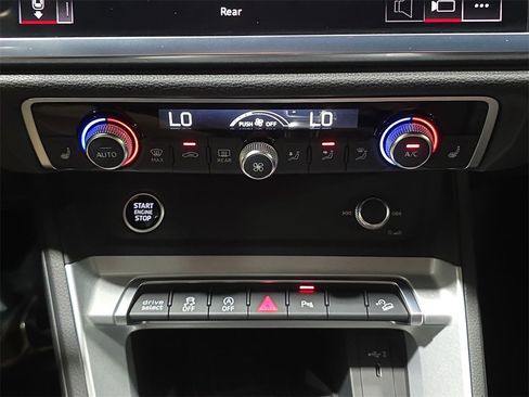 Used 2023 Audi Q3 2.0T Premium Plus w/ Premium Plus Package image 23