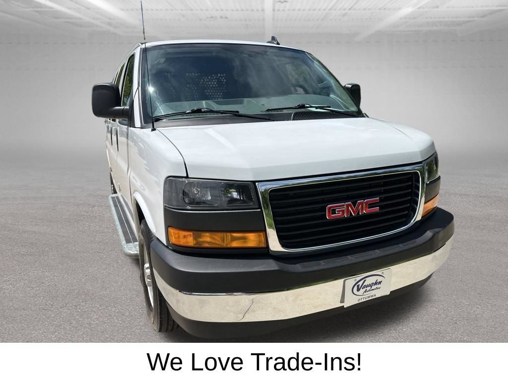 Used 2024 GMC Savana 2500 w/ Driver Convenience Package RWD image 3