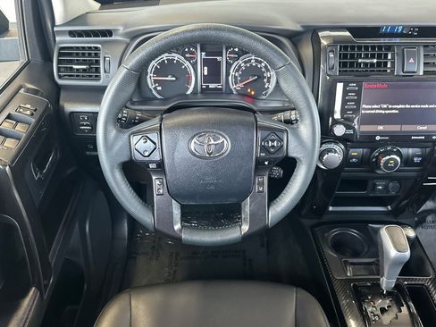 Certified 2022 Toyota 4Runner TRD Off-Road Premium AWD/4WD image 13