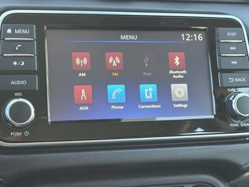 Used 2024 Nissan Versa S w/ S Plus Package FWD image 19