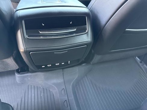 Used 2024 Cadillac Escalade V image 17