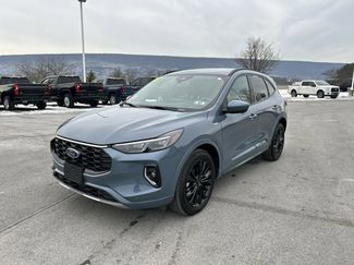 Used 2023 Ford Escape ST-Line Elite video 3