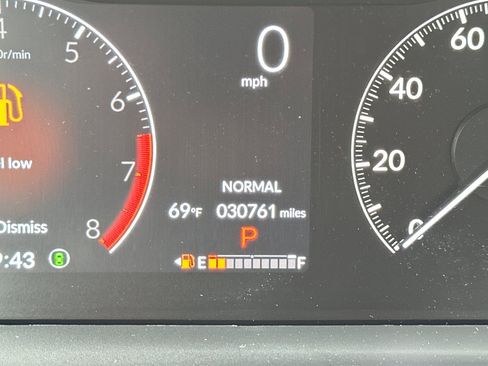 Used 2024 Honda Pilot Touring image 41