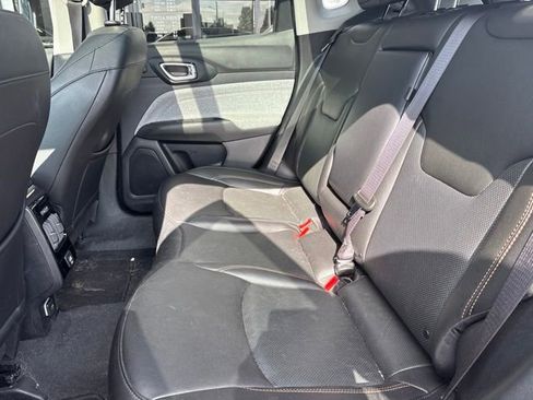 Used 2022 Jeep Compass Latitude w/ Sun and Sound Group AWD/4WD image 14