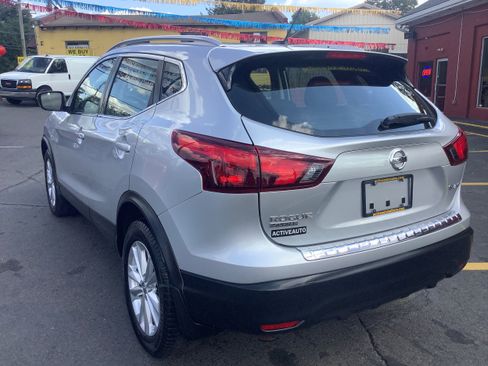 Used 2017 Nissan Rogue Sport SV w/ SV All-Weather Package image 5