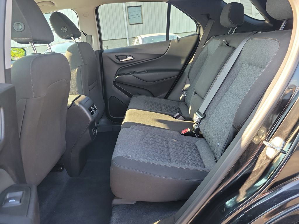 Used 2024 Chevrolet Equinox LT FWD image 16