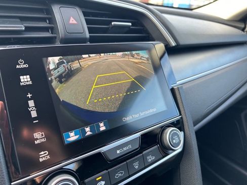 Used 2018 Honda Civic EX image 17