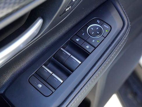 Used 2025 Toyota Grand Highlander AWD Hybrid image 9