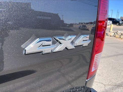 Used 2022 RAM 1500 Tradesman w/ Chrome Plus Package image 9